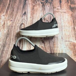 Oofos Oomega Eezee Slip Ons Womens Sz 8